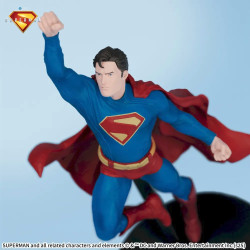 DC Comics Act/Cut Figurine Superman